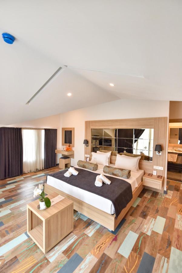 Alesta Midtown Aparthotel Fethiye Exterior photo