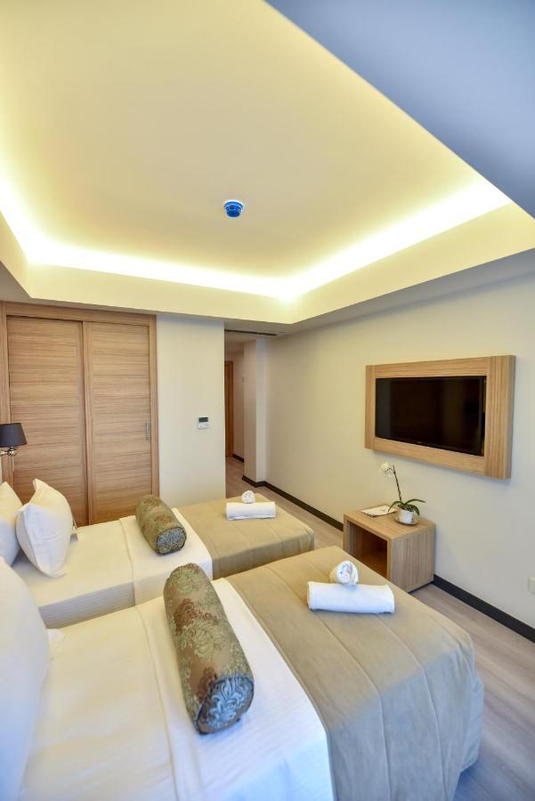 Alesta Midtown Aparthotel Fethiye Exterior photo